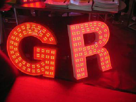  云霄LED发光字有哪些优势？